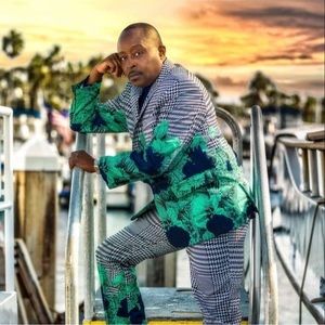 Meet your Posher, Robert